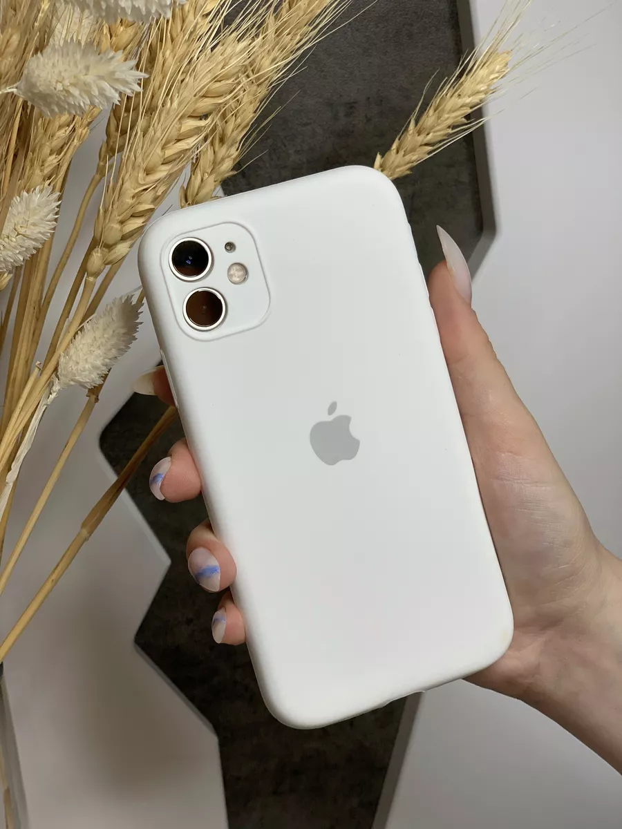 Чехол на iPhone 11 силиконовый с защитой камеры